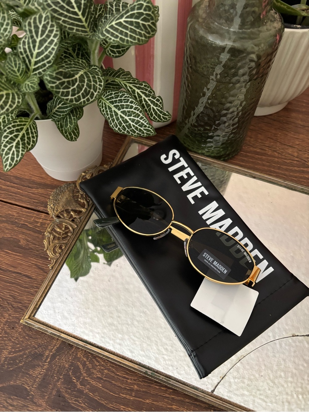 Steve Madden Gold Metal Frame Sunglasses